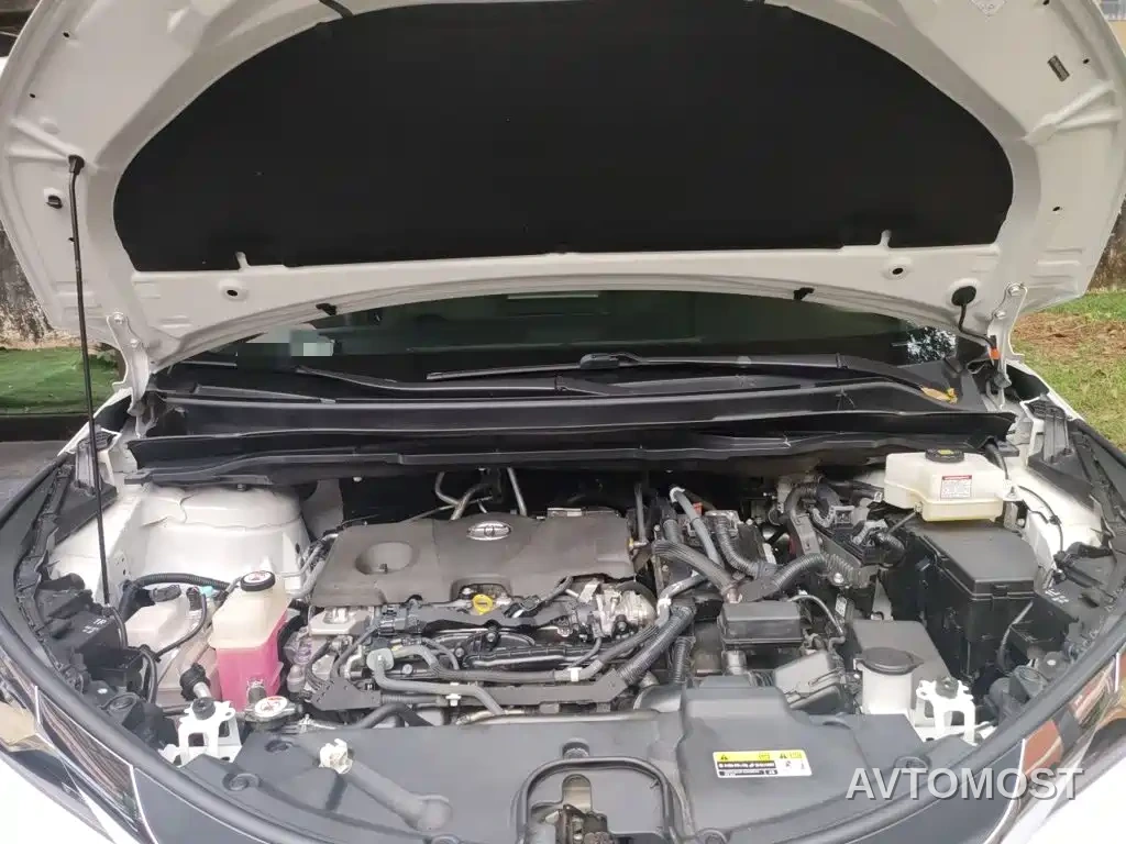 Toyota Granvia 2023 2.5L Hybrid Comfort Edition — фото 16