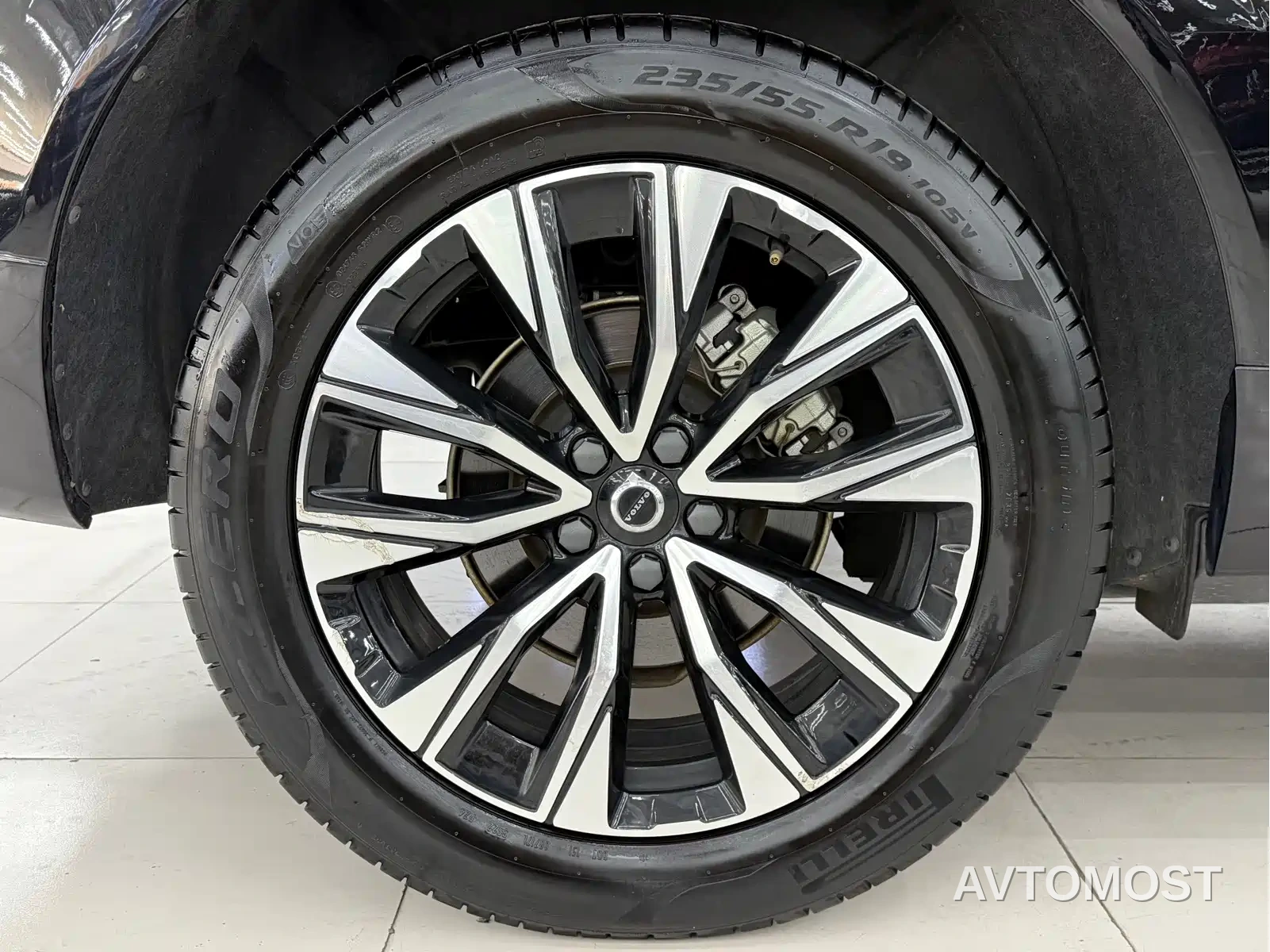 Volvo XC60 2023 B5 AWD Smart Elite Luxury — фото 5