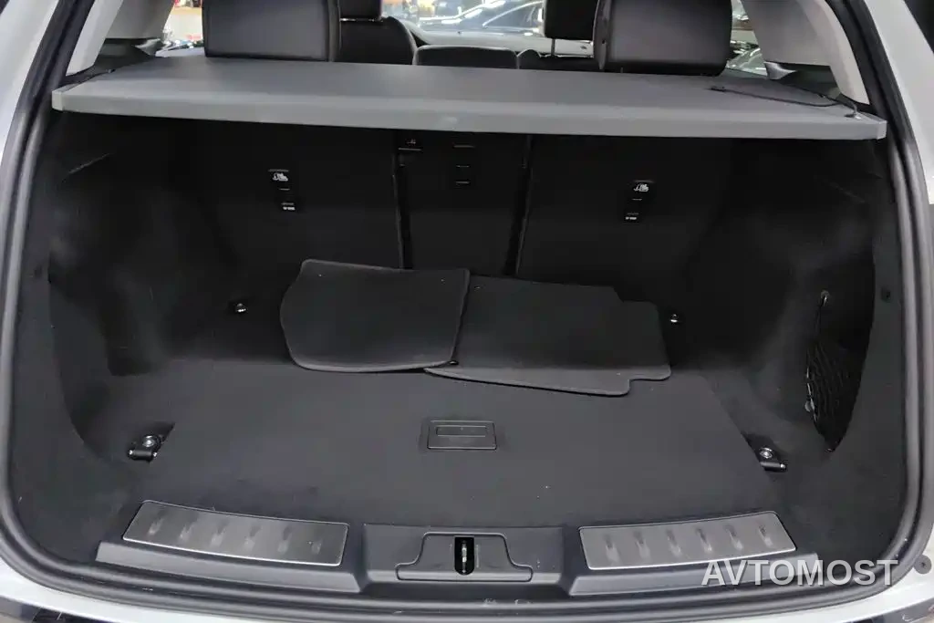 Land Rover Range Rover Evoque New Energy 2021 Range Rover Evoque L P300e Luxury — фото 4