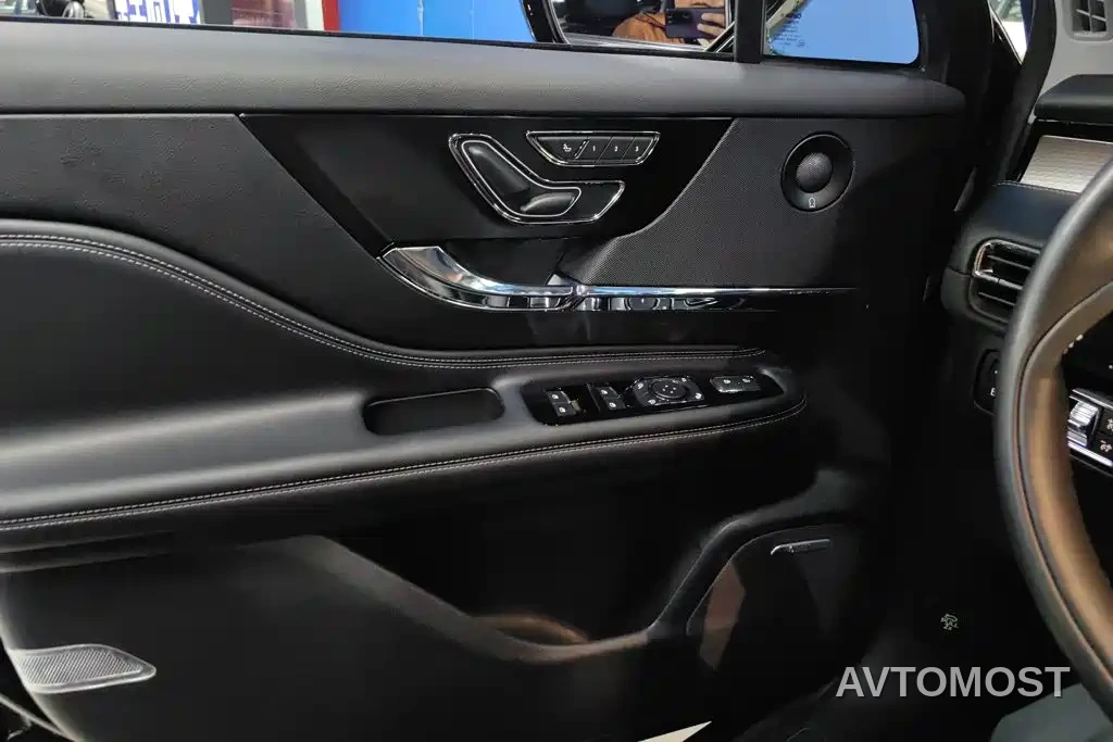 Lincoln Adventurer NEV 2021 PHEV AWD e-Elegance Edition — фото 7