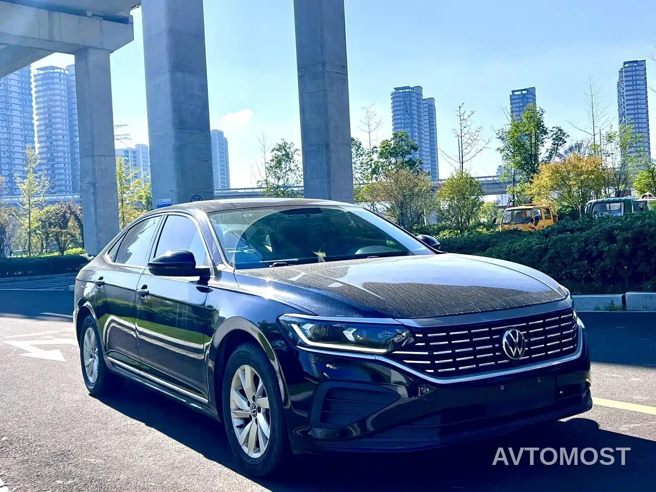 Volkswagen Passat 2022 280TSI Business Edition — фото 8