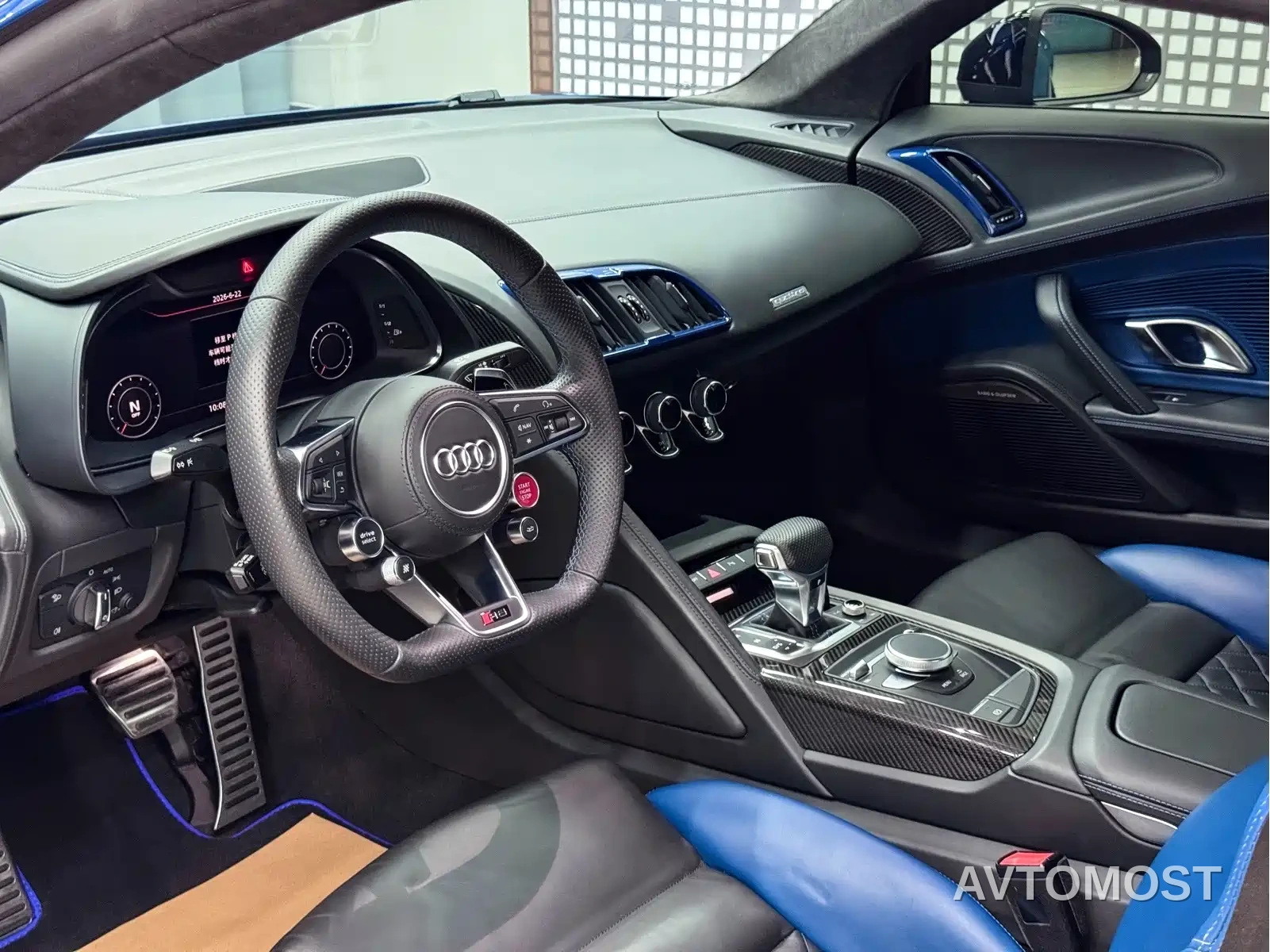 Audi R8 2022 V10 Coupe Performance — фото 4