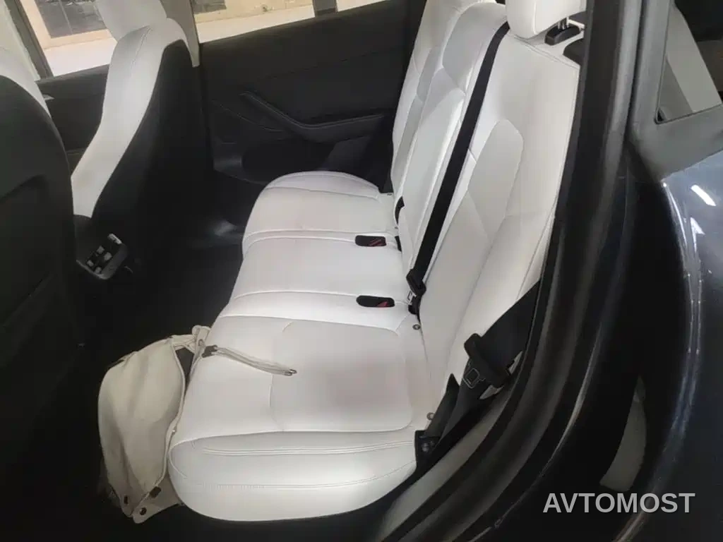 Tesla Model Y 2024 Rear-Wheel Drive Version — фото 14