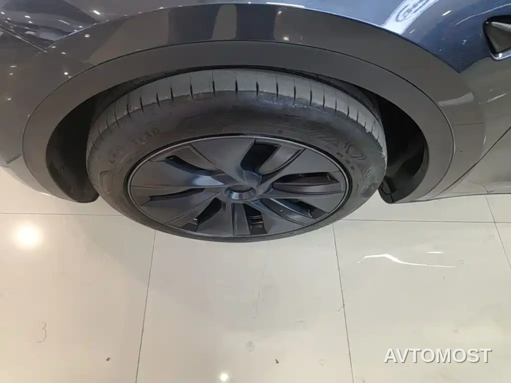 Tesla Model Y 2024 Rear-Wheel Drive Version — фото 19