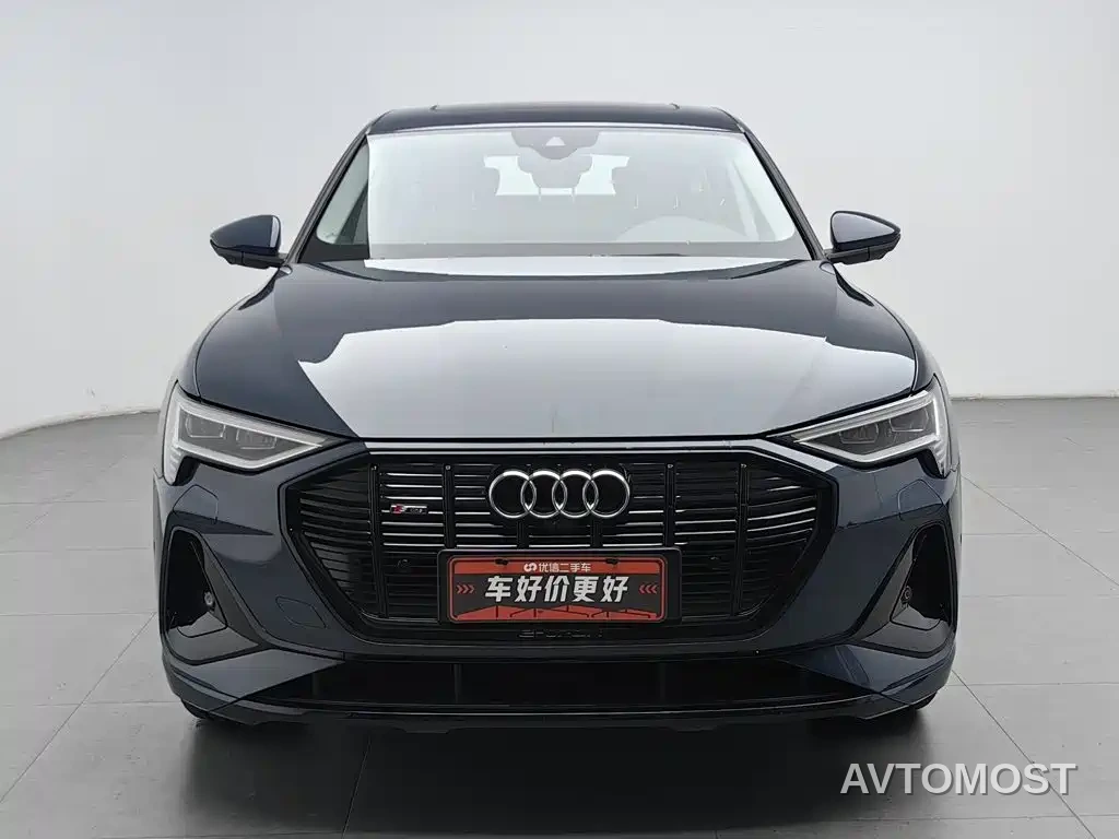 Audi e-tron (Import) 2021 Sportback 55 quattro Luxury — фото 2