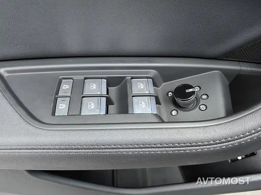 Audi e-tron (Import) 2021 Sportback 55 quattro Luxury — фото 7