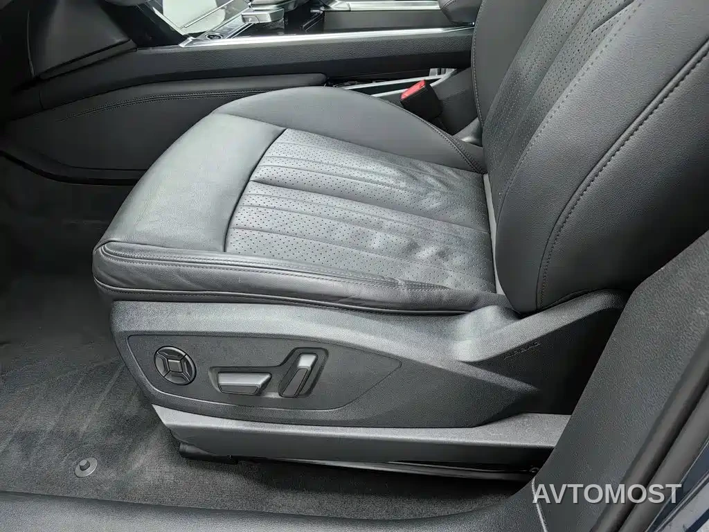 Audi e-tron (Import) 2021 Sportback 55 quattro Luxury — фото 16
