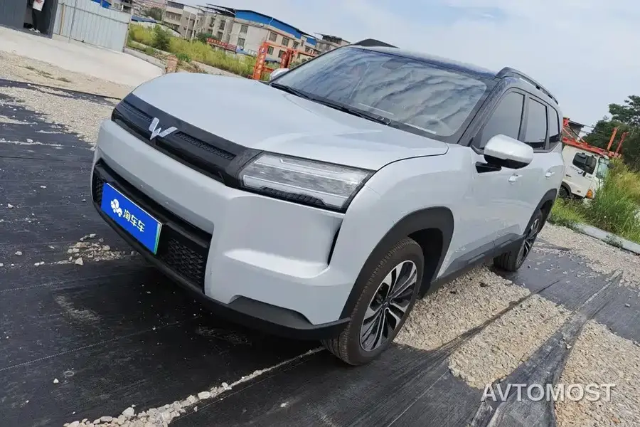 Wuling Motors Starlight 560 NEV 2025 Model Pure Electric Version 5-seater