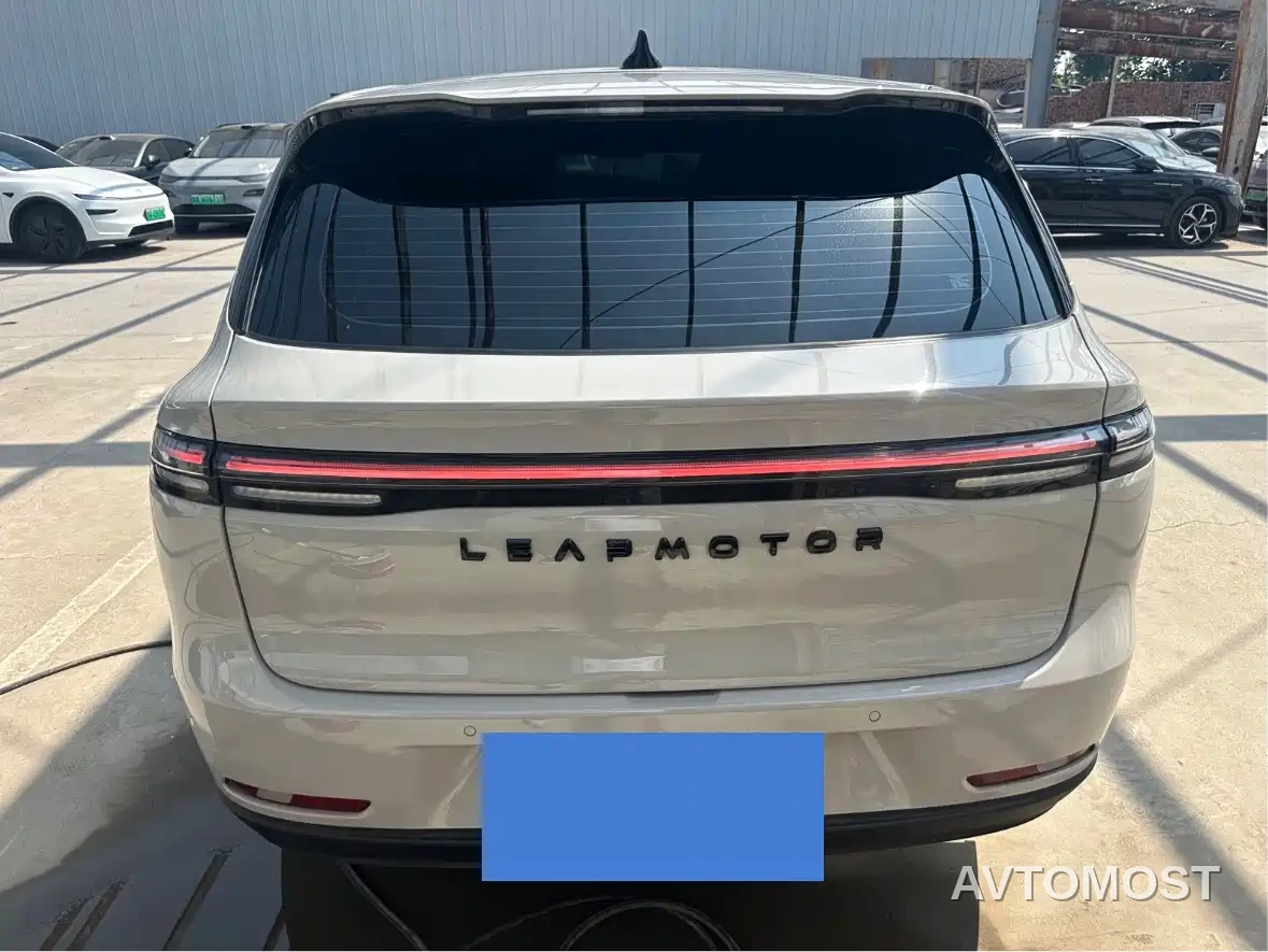 Leapmotor C10 2024 530 Smart Edition — фото 10