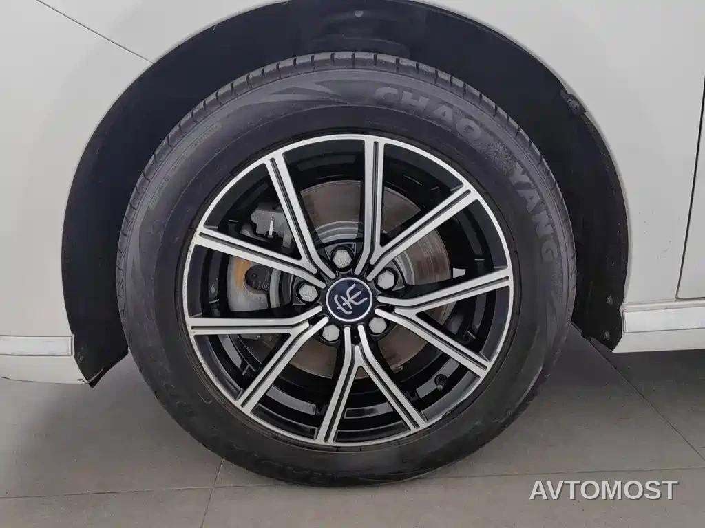 BYD Song MAX New Energy 2022 DM-i 105KM Honor Model — фото 15
