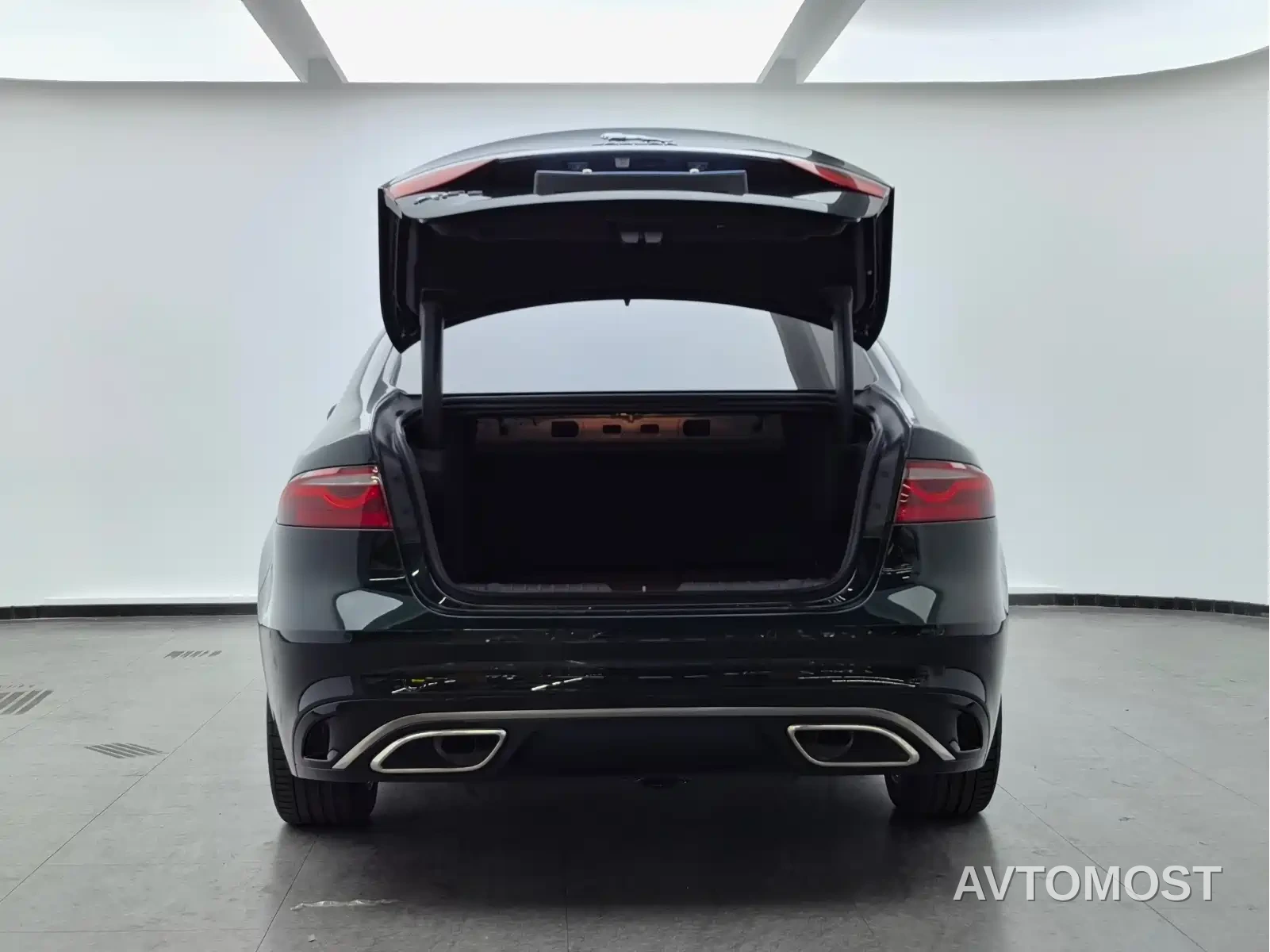 Jaguar XFL 2021 XFL 2.0T P250 2WD Elite Sport Edition — фото 12