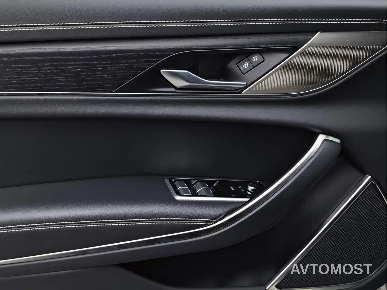 Jaguar XFL 2021 XFL 2.0T P250 2WD Elite Sport Edition — фото 17