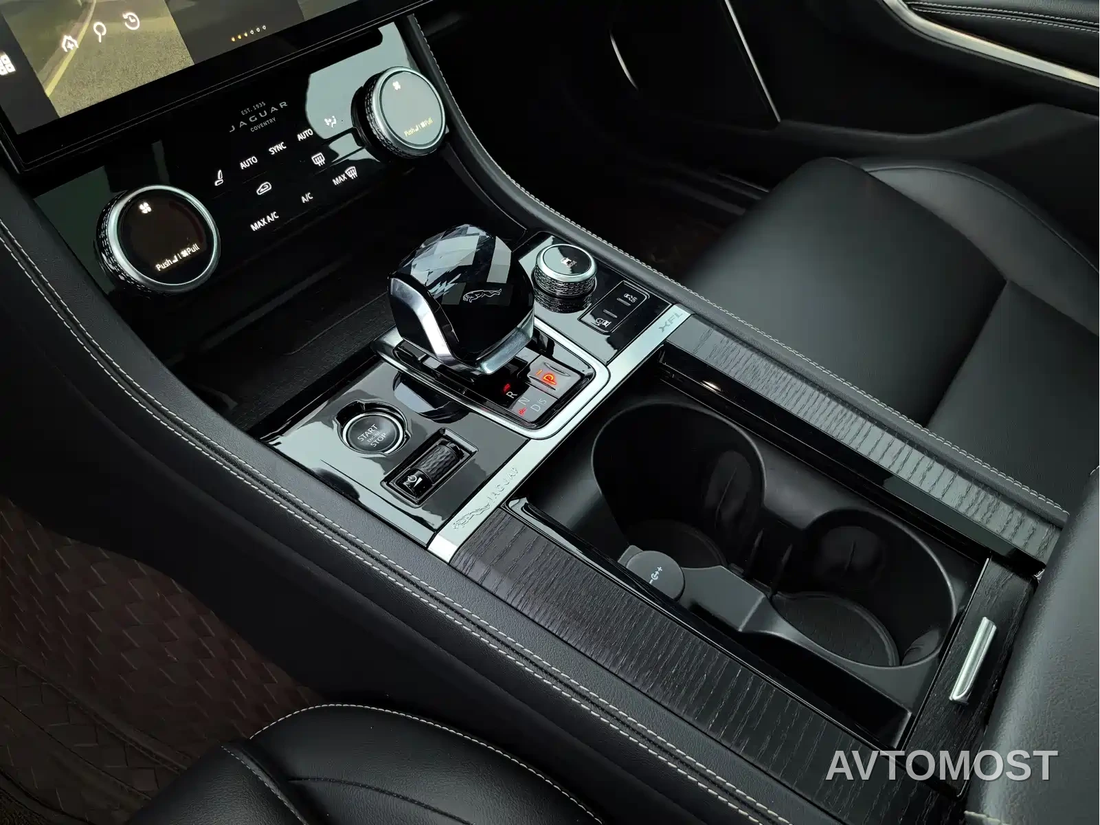 Jaguar XFL 2021 XFL 2.0T P250 2WD Elite Sport Edition — фото 20