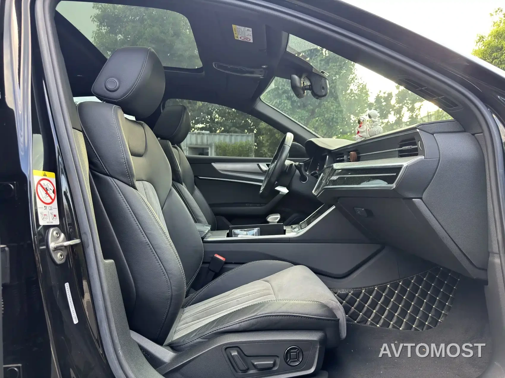 Audi A6L New Energy 2020 55 TFSI e quattro — фото 9