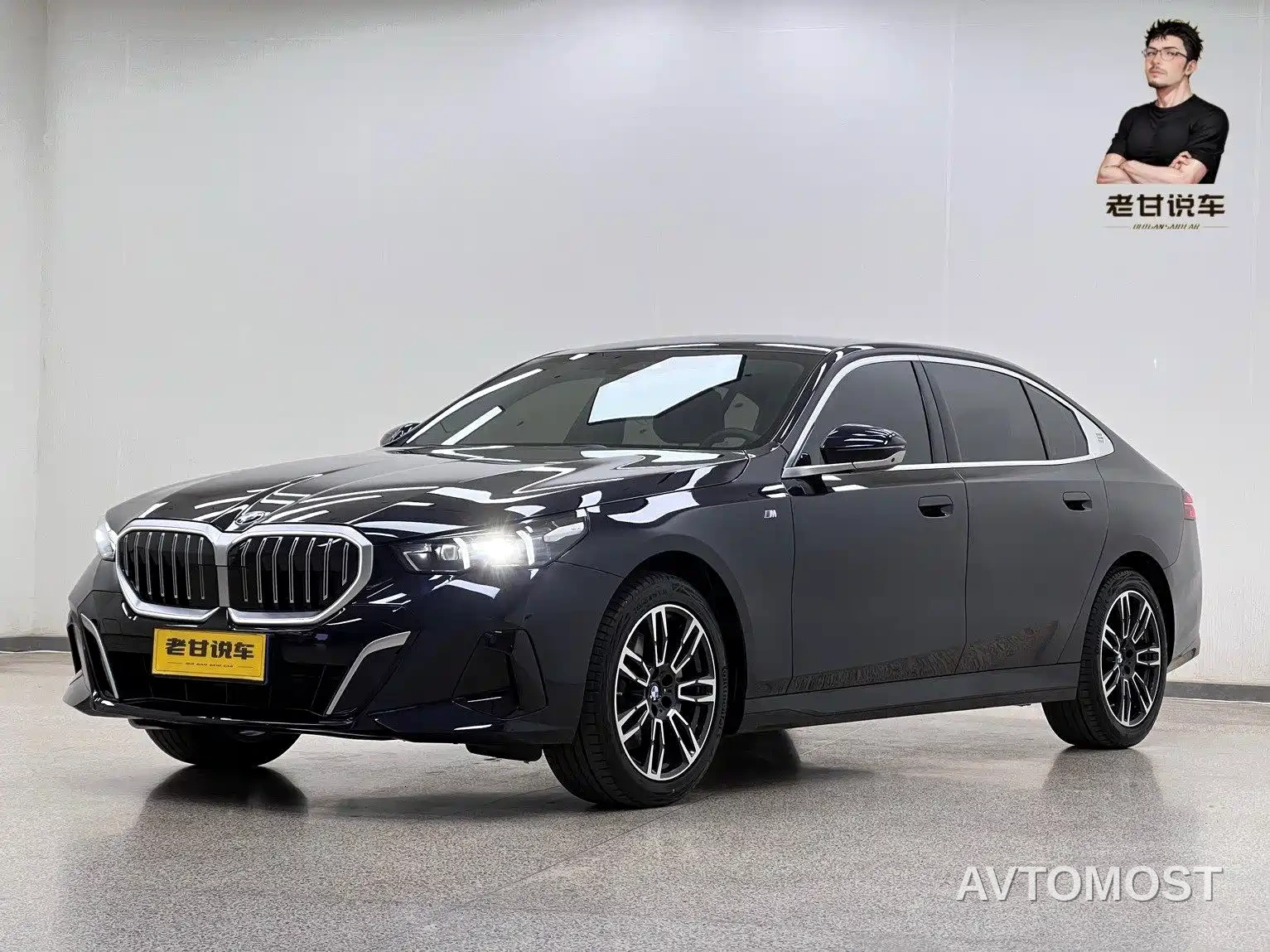 BMW 5 Series 2024 530Li Leading M Sport Package — фото 2