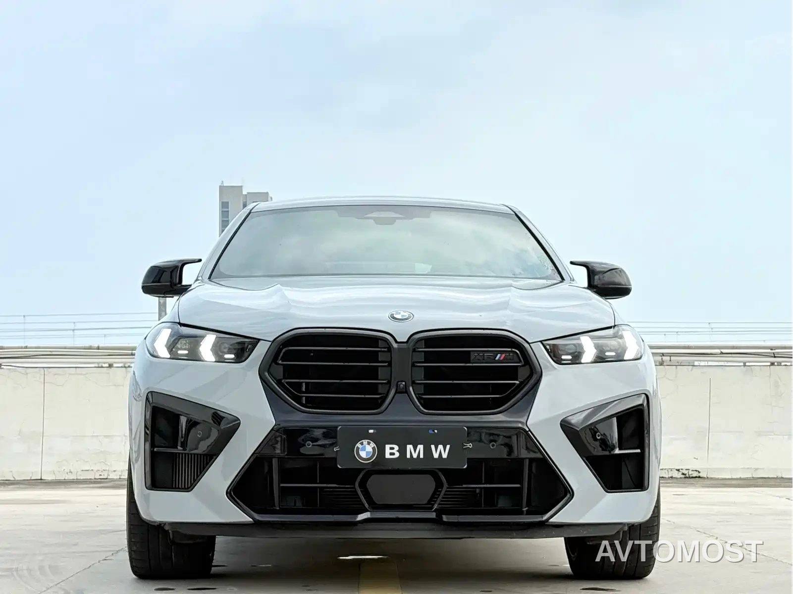 BMW X6 M 2023 Model X6 M Thunder Edition — фото 2
