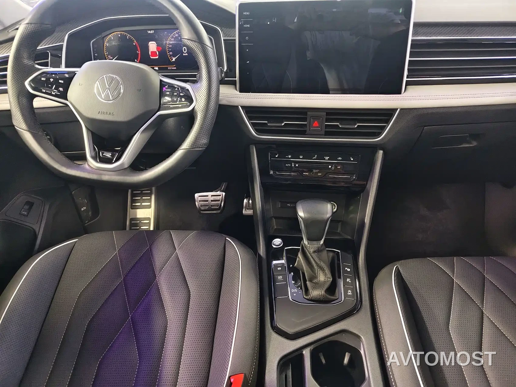 Volkswagen Tiguan L 2023 330TSI Auto 2WD R-Line Premium Edition — фото 7