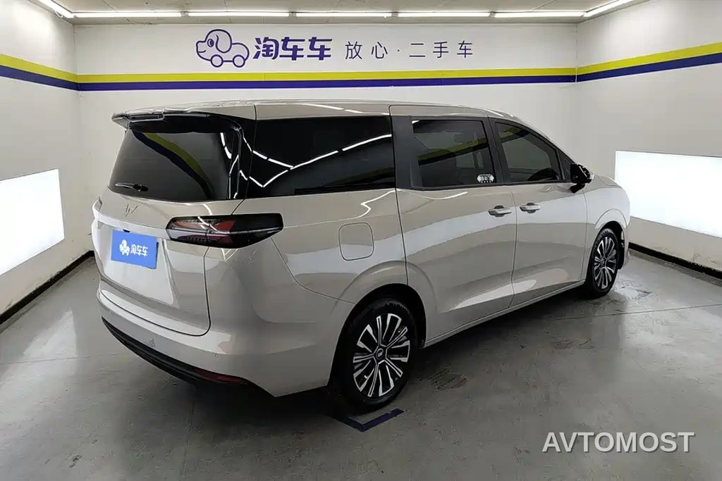 Wuling Motors Xingguang 730 New Energy 2025 Model Plug-in Hybrid Base Version — фото 3