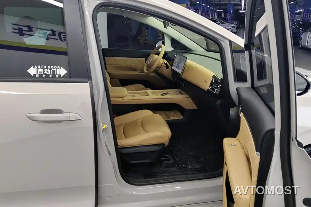 Wuling Motors Xingguang 730 New Energy 2025 Model Plug-in Hybrid Base Version — фото 8