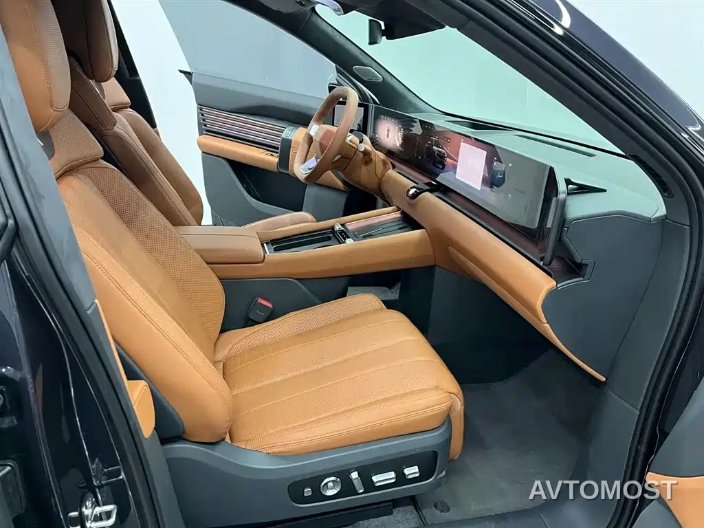 Audi E7X 2026 4WD Base Model — фото 15