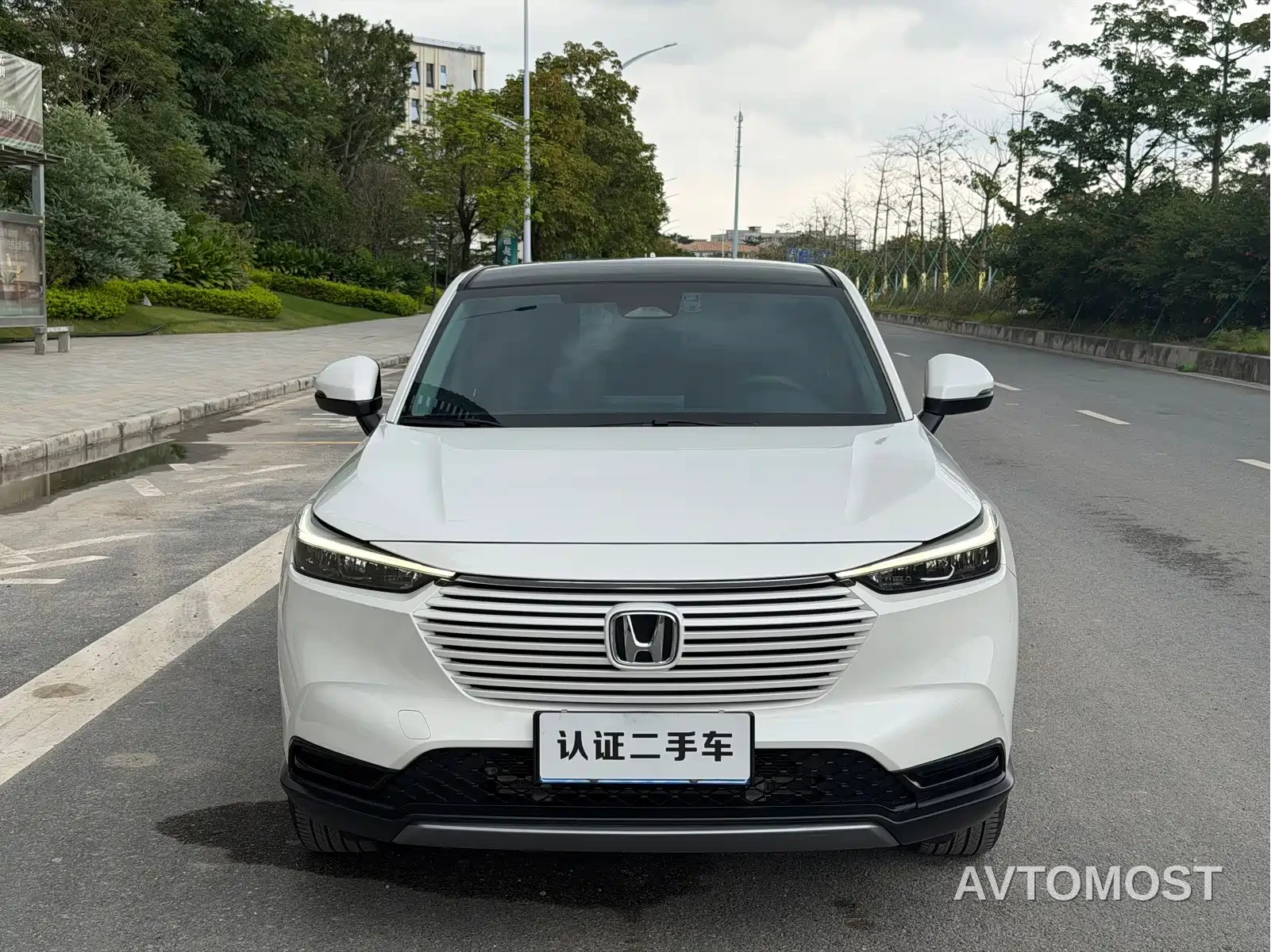 Honda Vezel 2023 1.5L CVT Pioneer Edition — фото 2