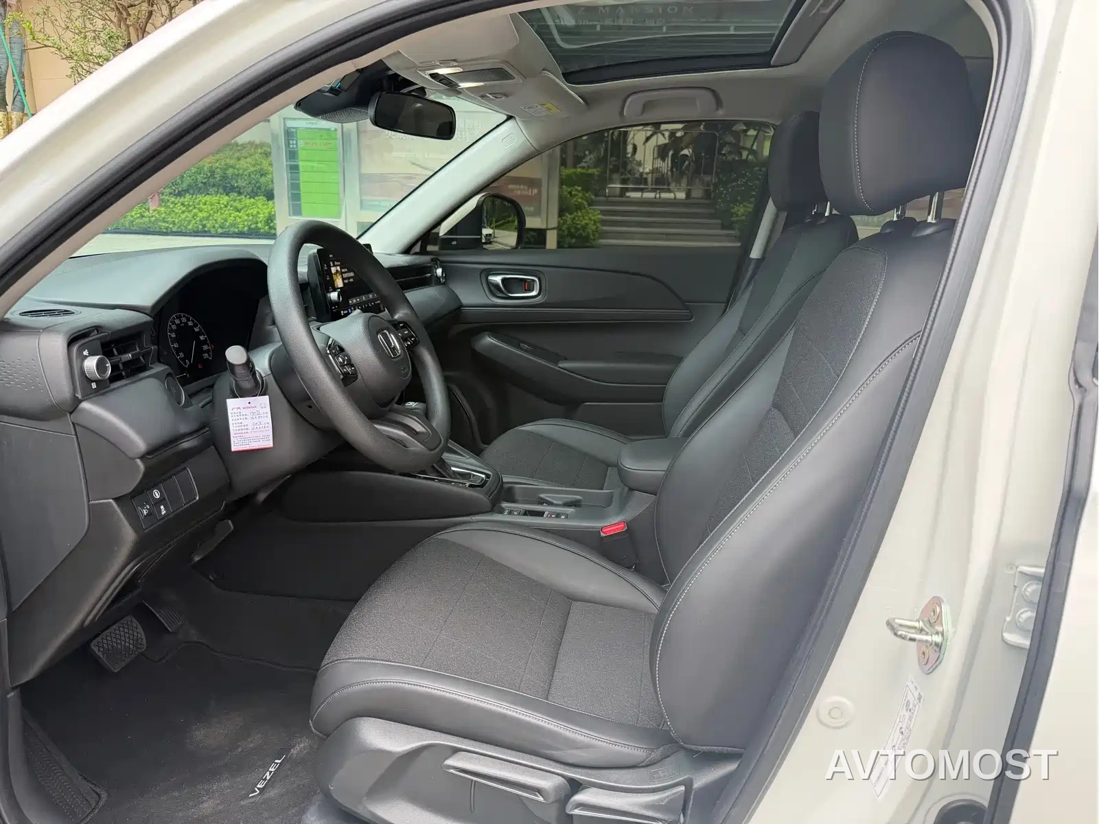 Honda Vezel 2023 1.5L CVT Pioneer Edition — фото 5