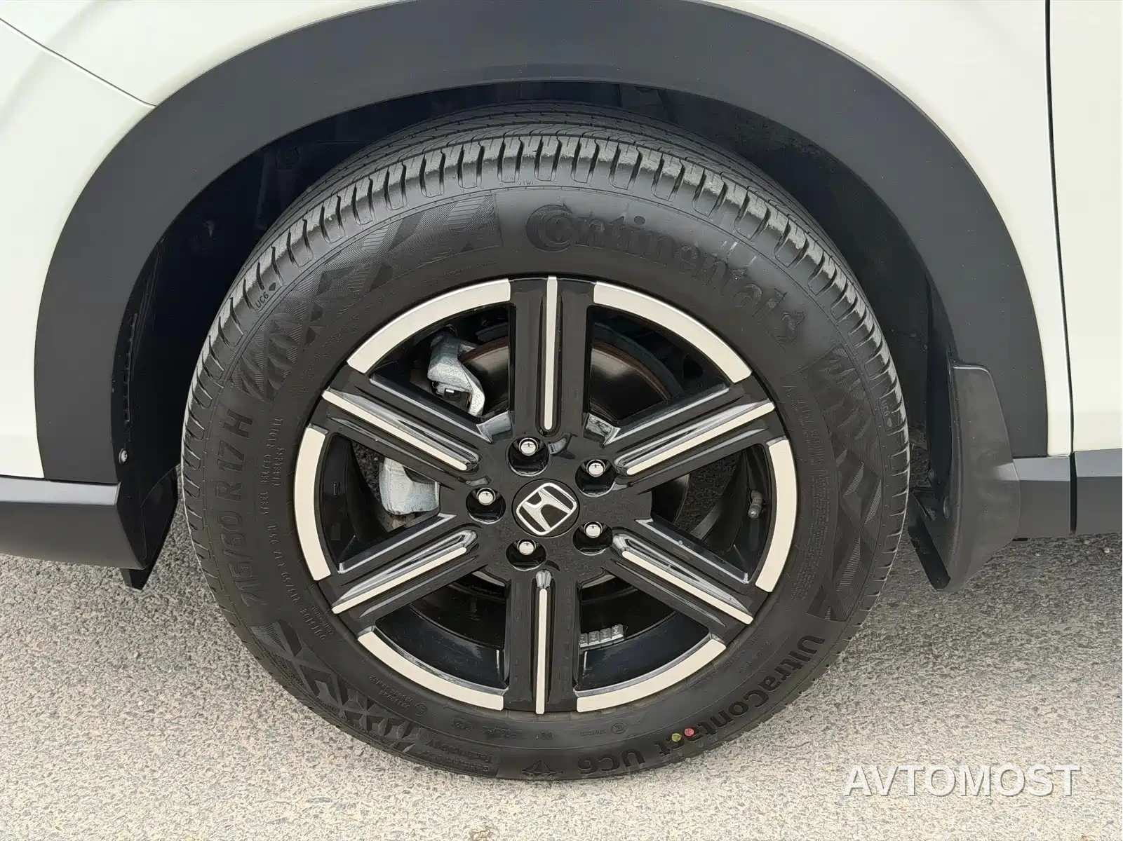 Honda Vezel 2023 1.5L CVT Pioneer Edition — фото 17