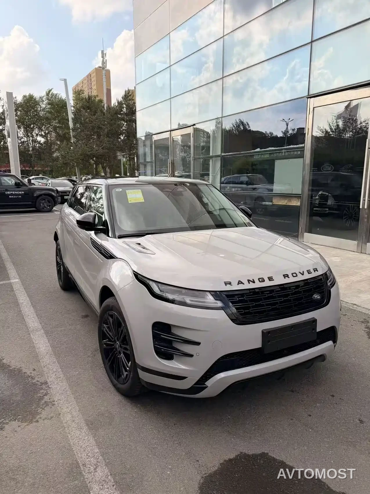 Land Rover Range Rover Evoque 2026 Range Rover Evoque L HSE — фото 3