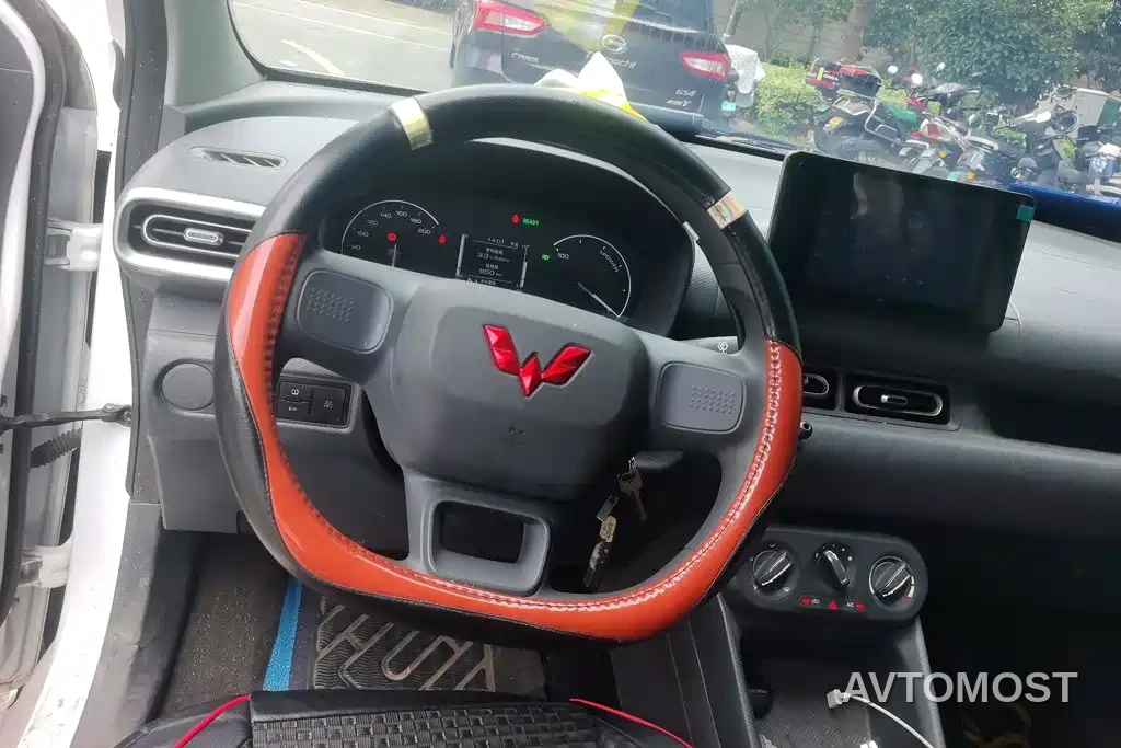 Wuling Hongguang New Energy 2025 Model Range Extender Hybrid 50KM Standard — фото 15