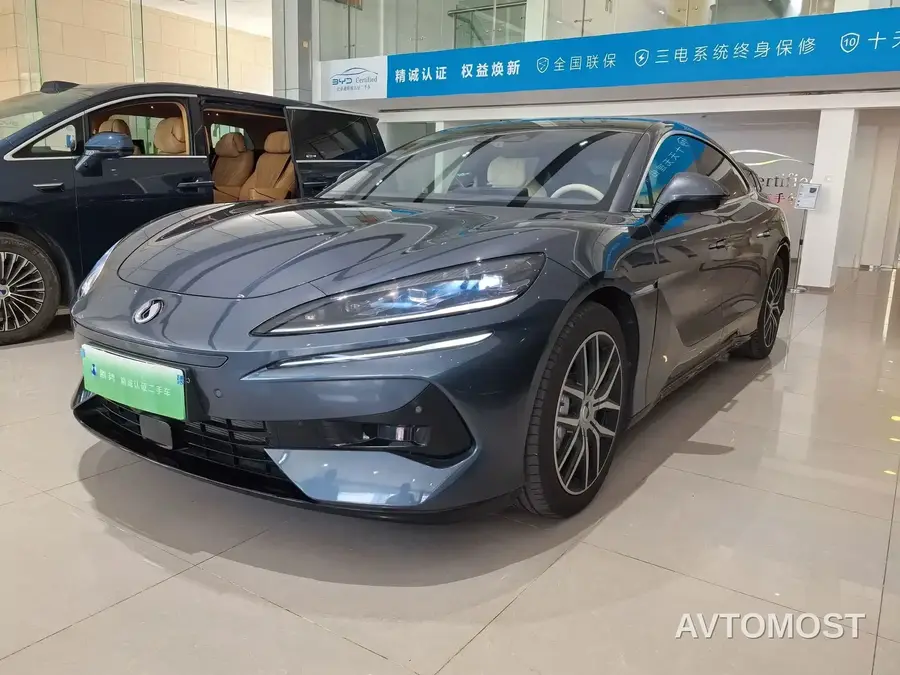 Denza Z9 2024 Model 1100km AWD Max Edition