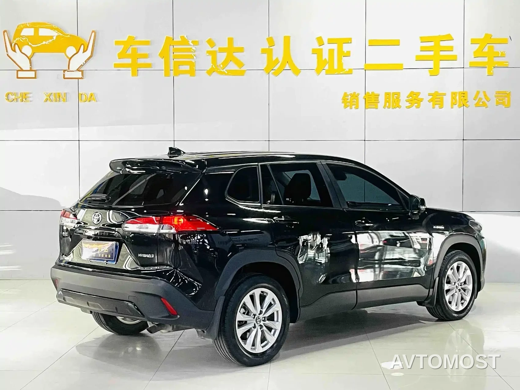 Toyota Corolla Cross 2023 Hybrid 2.0L Pioneer Edition — фото 2