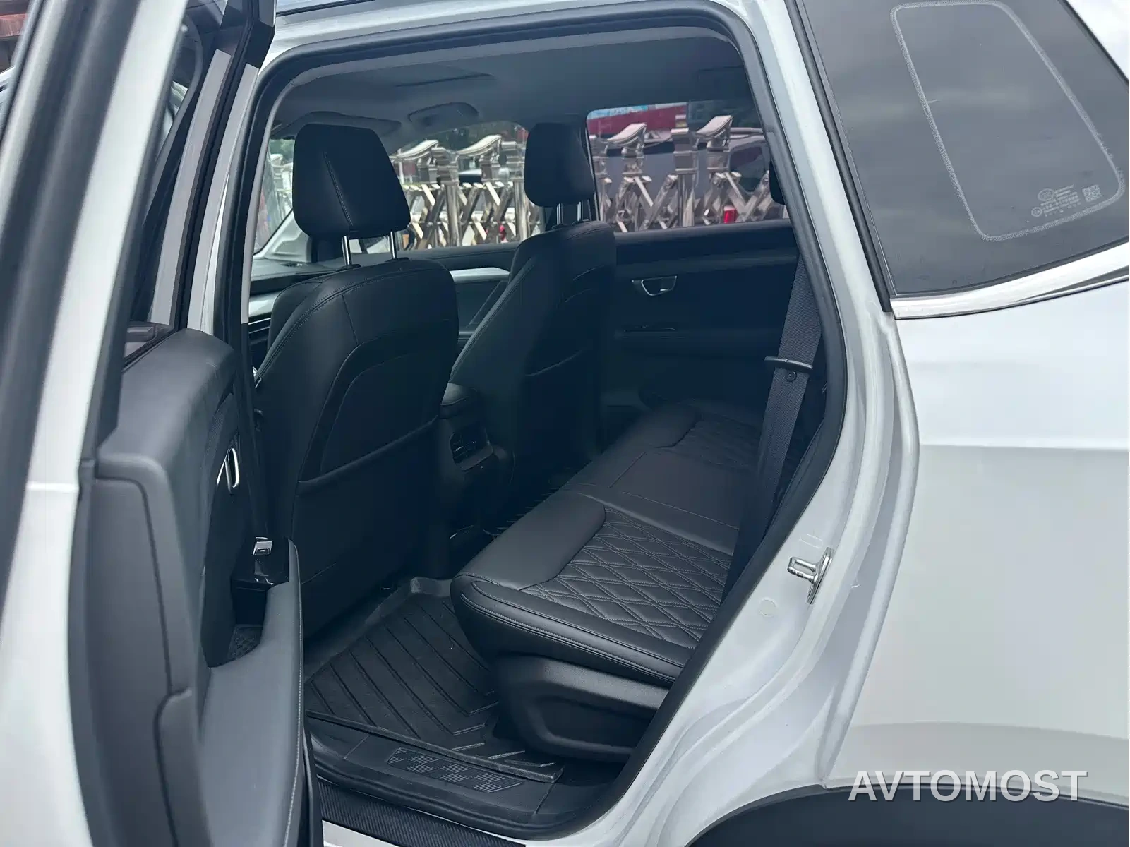 Wuling Xingchen 2022 2.0L DHT Electric Speed Edition — фото 13