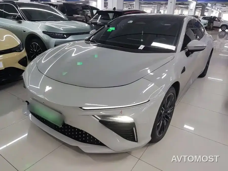 Nezha S 2022 Extended Range 1160km RWD Compact