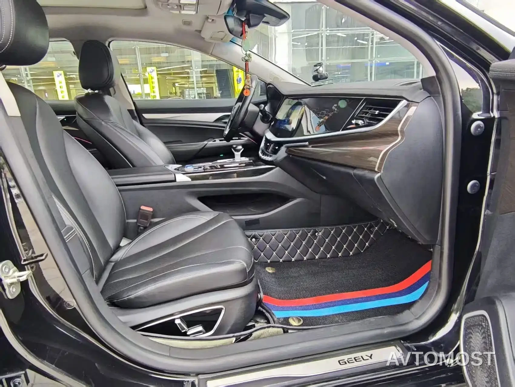 Geely Borui PHEV 2021 1.5T ePro Leading Glory Edition — фото 10
