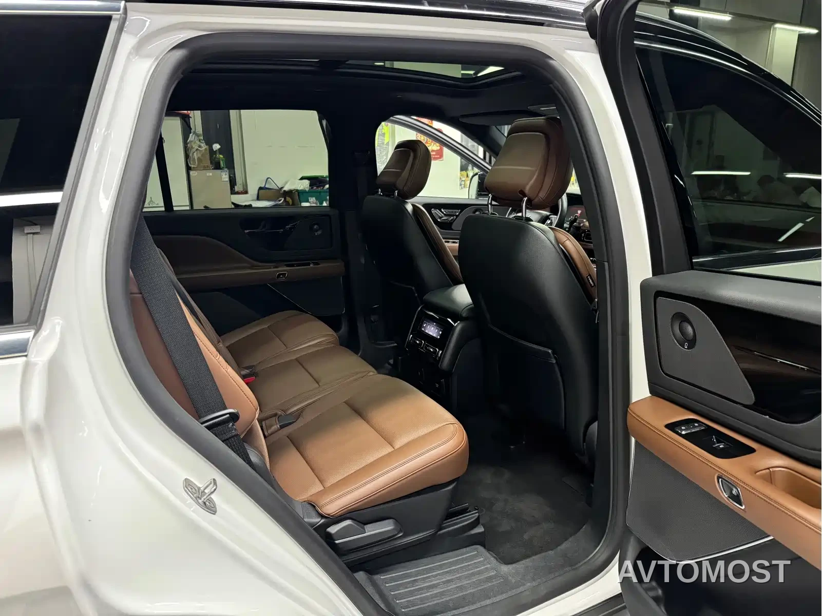 Lincoln Aviator 2021 3.0T V6 4WD Elegance Edition — фото 9