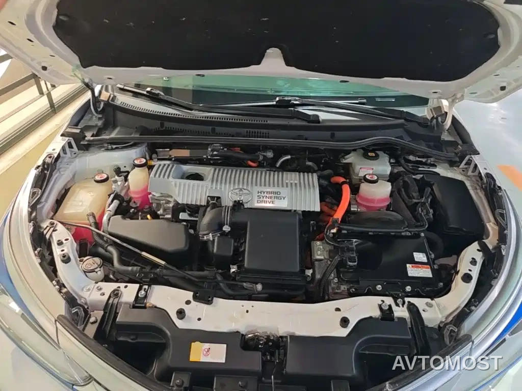 Toyota Corolla Twin Engine E+ 2019 1.8L E-CVT Leading Edition — фото 20