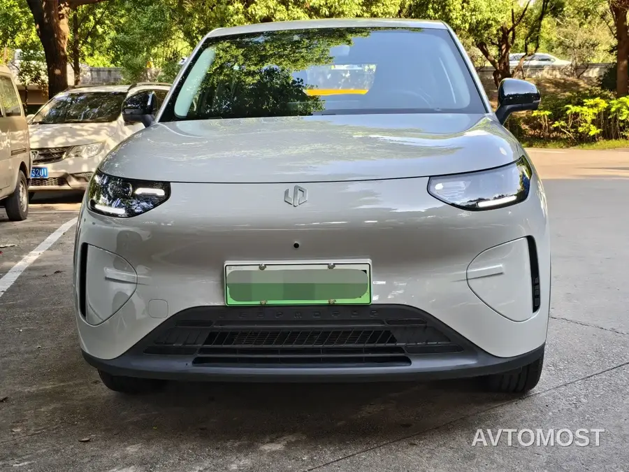 Leapmotor A10