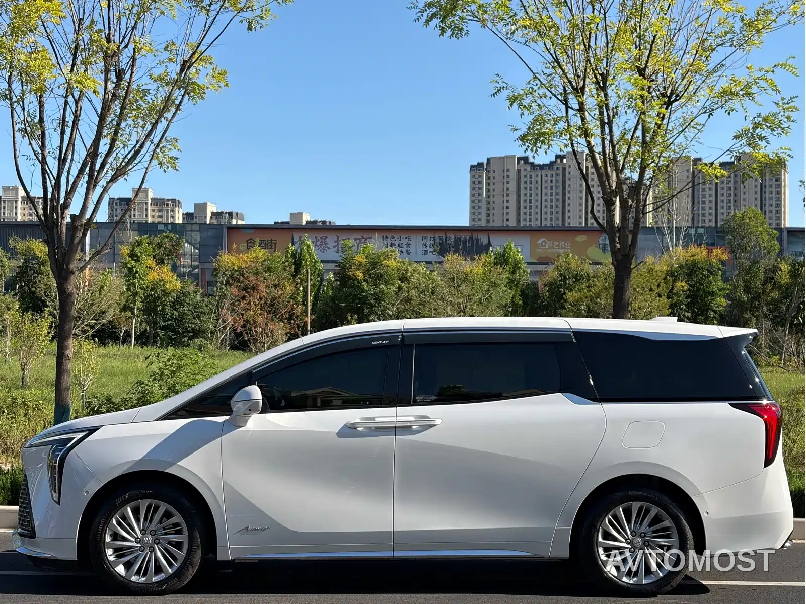 Buick Century 2023 2.0T 7-Seater World Edition — фото 5