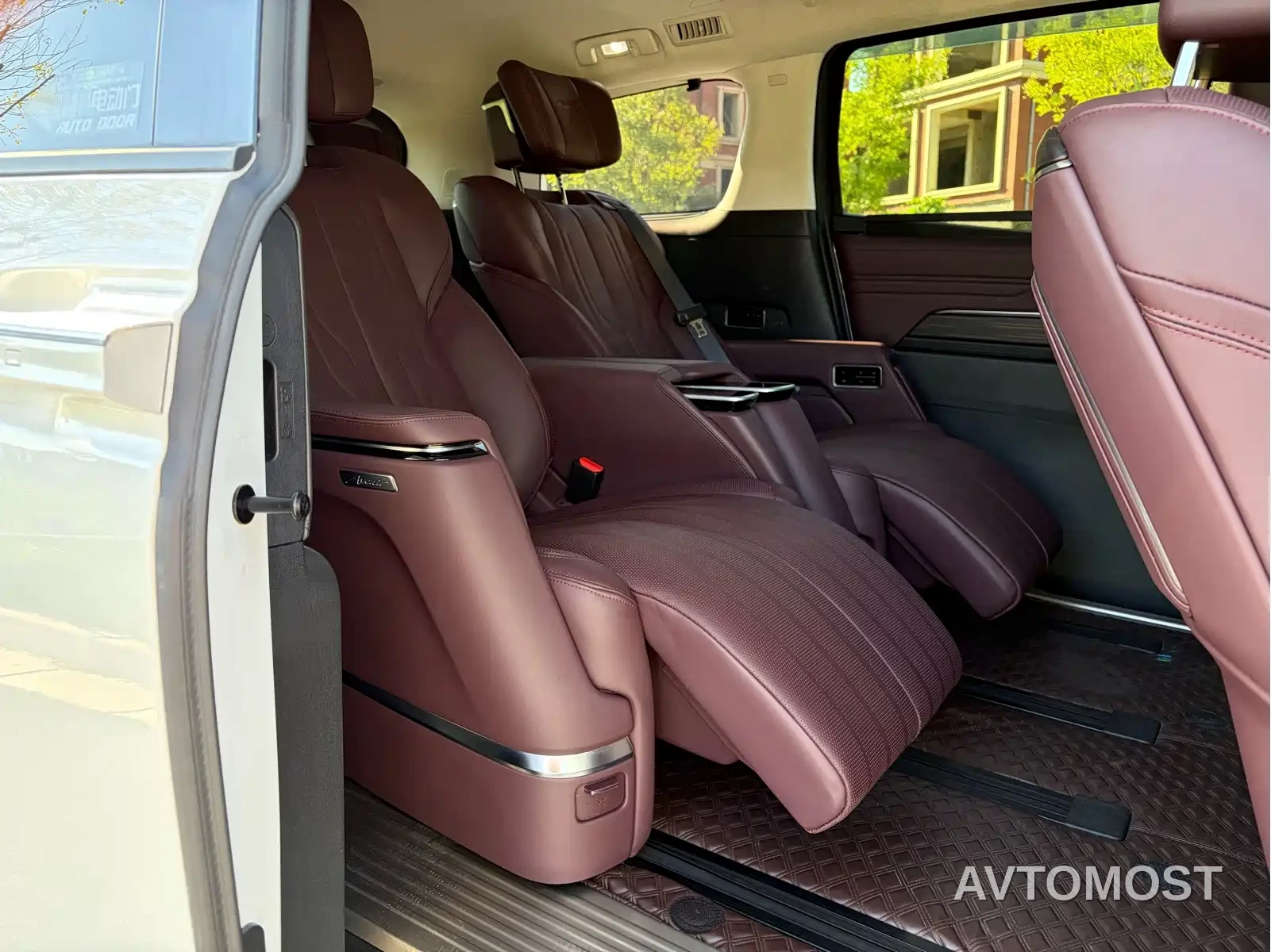 Buick Century 2023 2.0T 7-Seater World Edition — фото 18