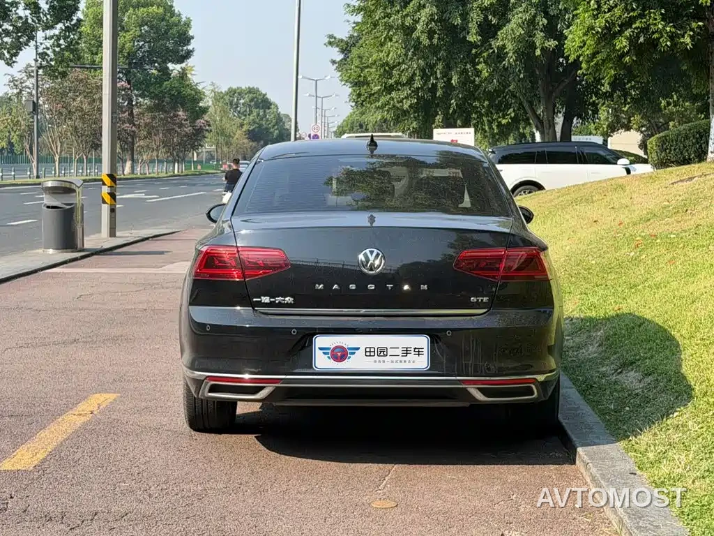 Volkswagen Magotan GTE Plug-in Hybrid 2020 GTE Luxury — фото 5