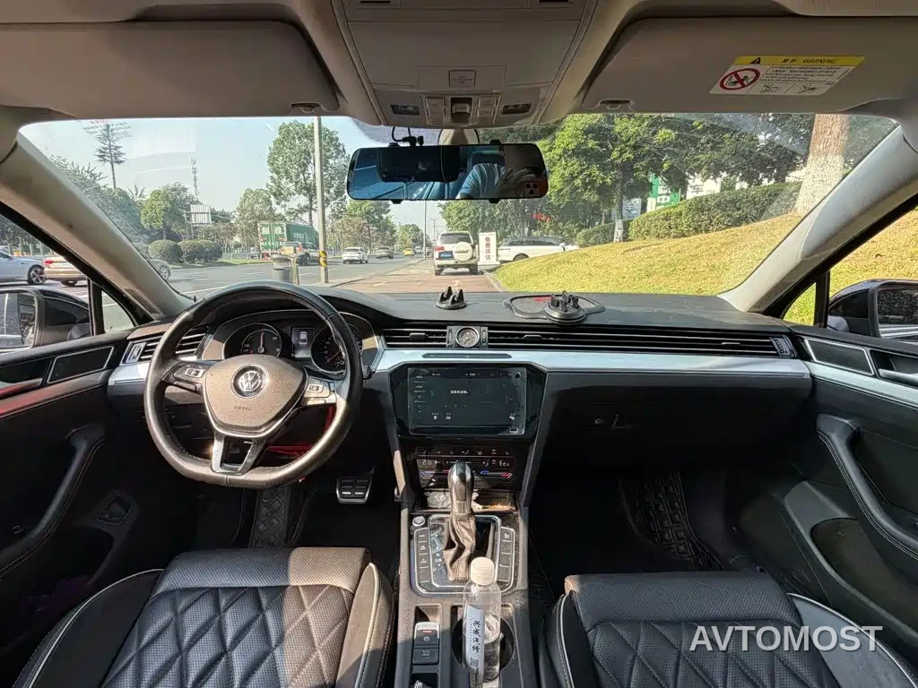 Volkswagen Magotan GTE Plug-in Hybrid 2020 GTE Luxury — фото 13