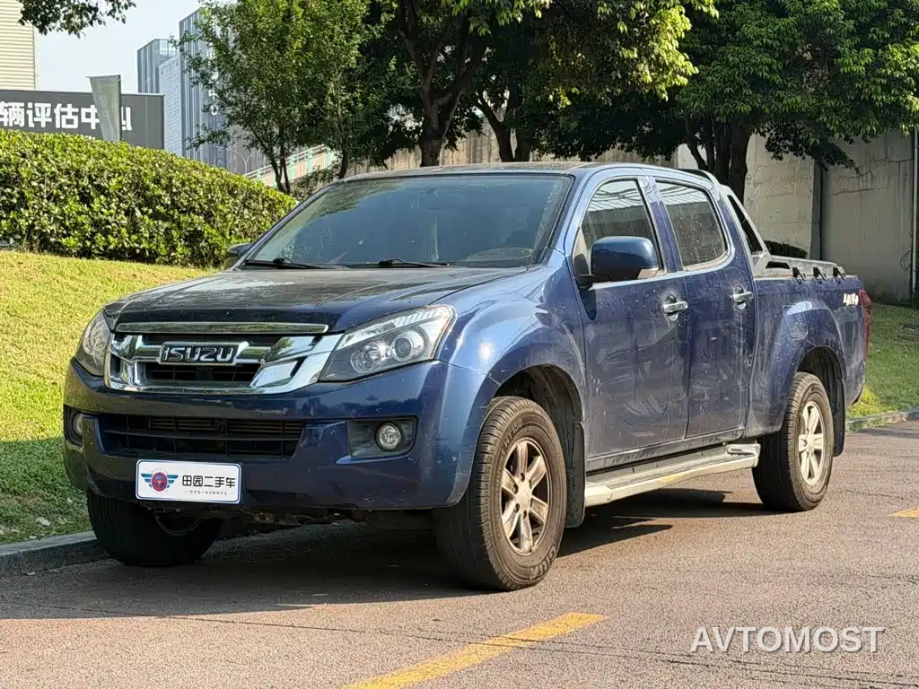 Isuzu Lingtuo 2020 2.5T 4WD Automatic Flagship Edition China VI Extended Version JE4D25Q6A — фото 1