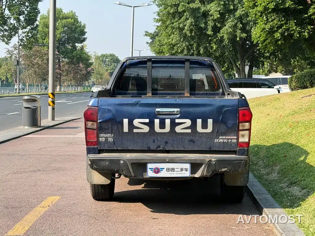 Isuzu Lingtuo 2020 2.5T 4WD Automatic Flagship Edition China VI Extended Version JE4D25Q6A — фото 5