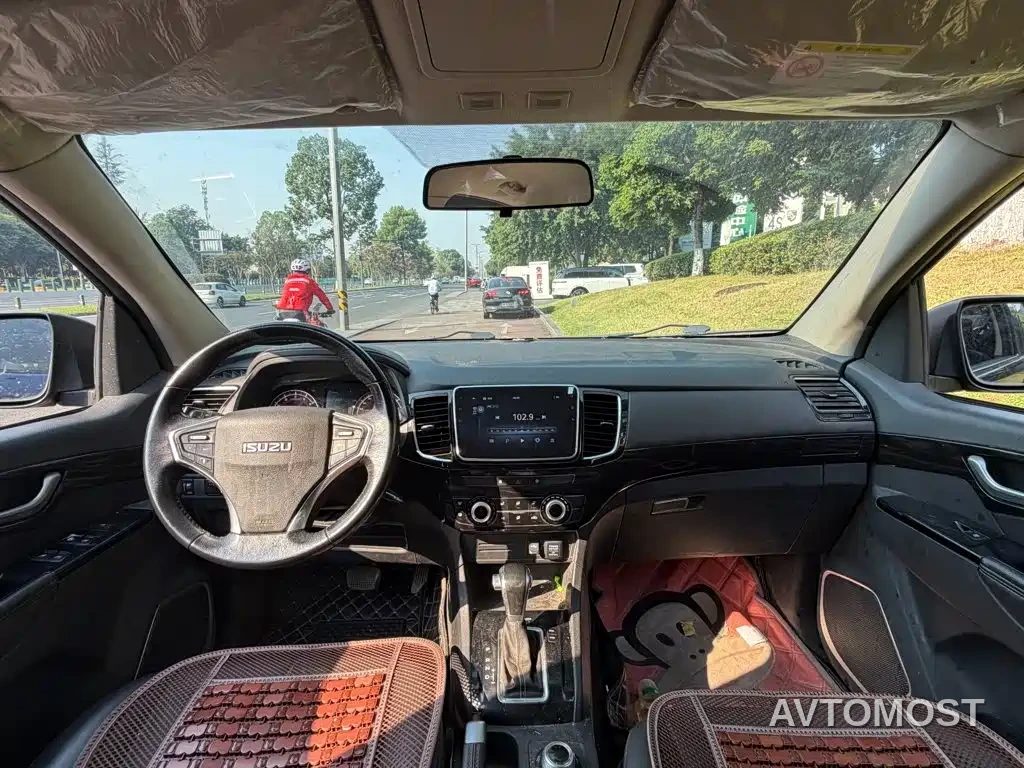 Isuzu Lingtuo 2020 2.5T 4WD Automatic Flagship Edition China VI Extended Version JE4D25Q6A — фото 13