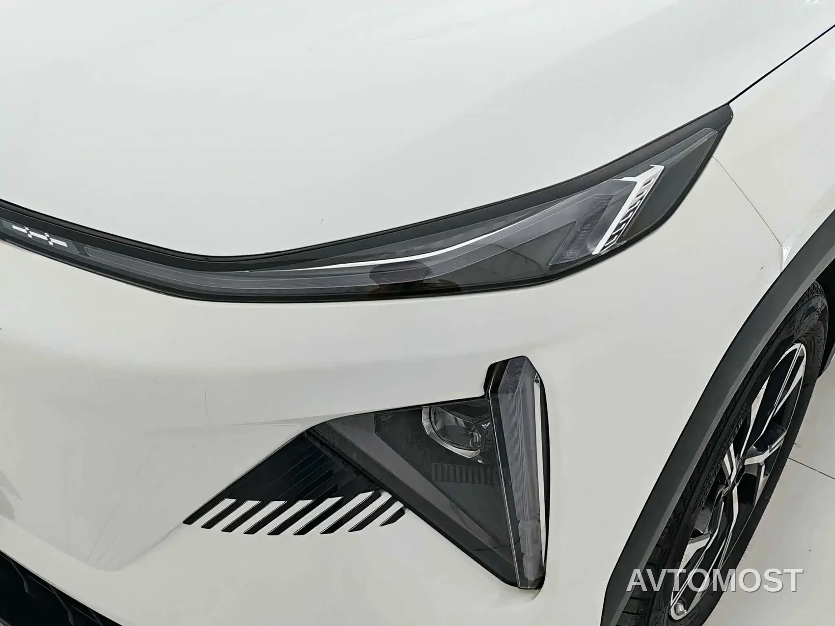 Geely Galaxy L7 2024 1.5T 55km PRO Soaring Dragon Edition — фото 11