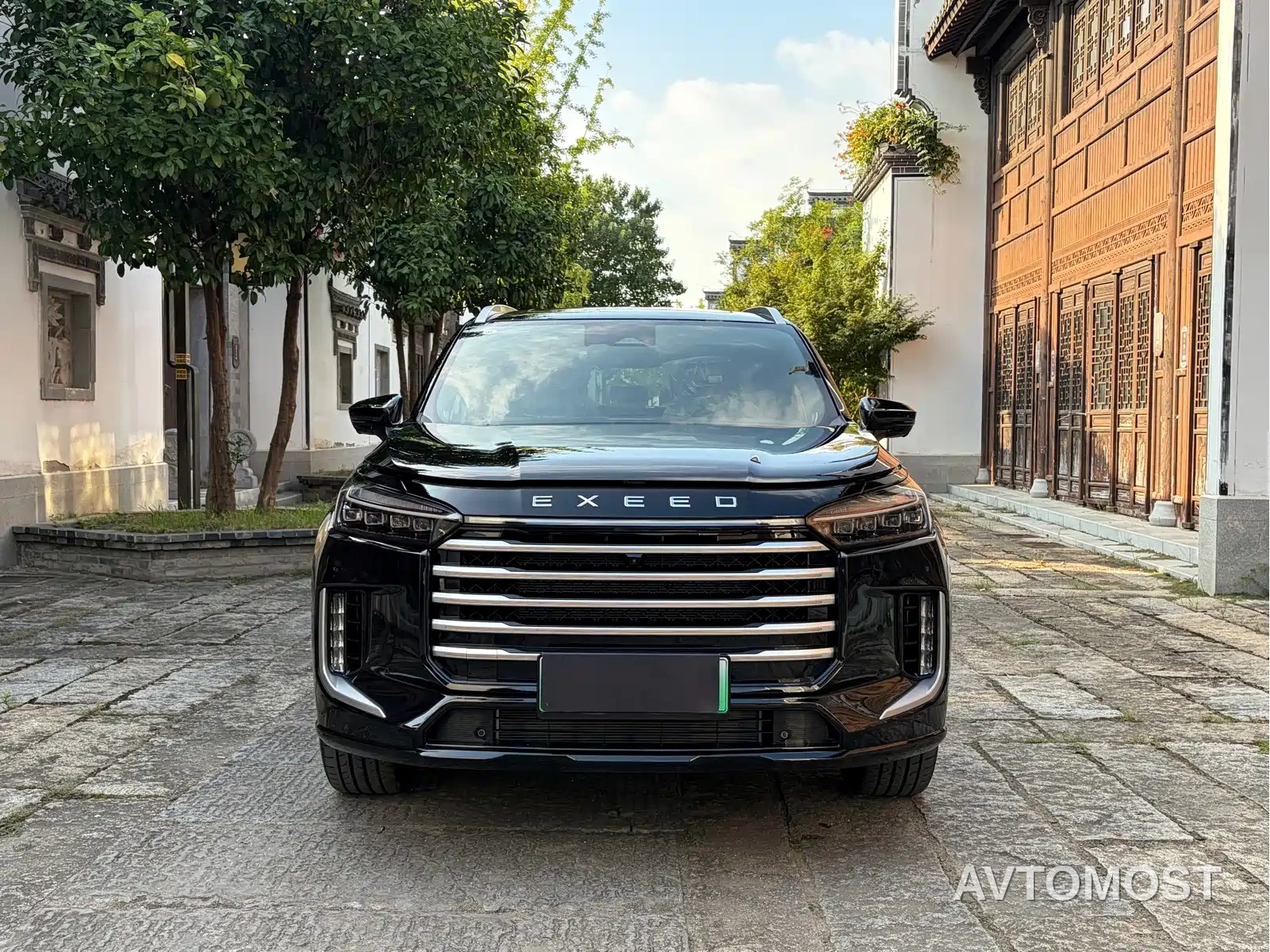 Exeed Landmark C-DM 2025 180 Ultra Long Range Max AWD 7-Seater — фото 2