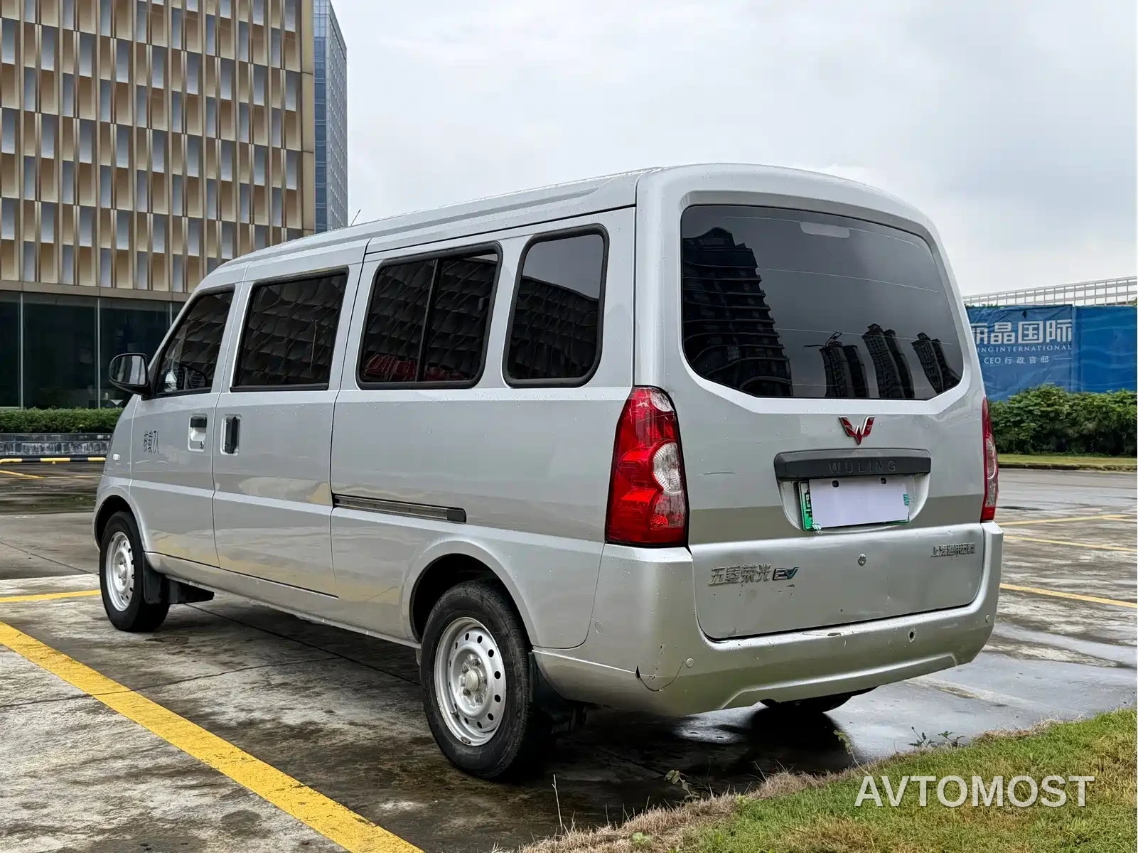 Wuling Rongguang EV 2022 Basic Passenger Vehicle EVE Battery — фото 7