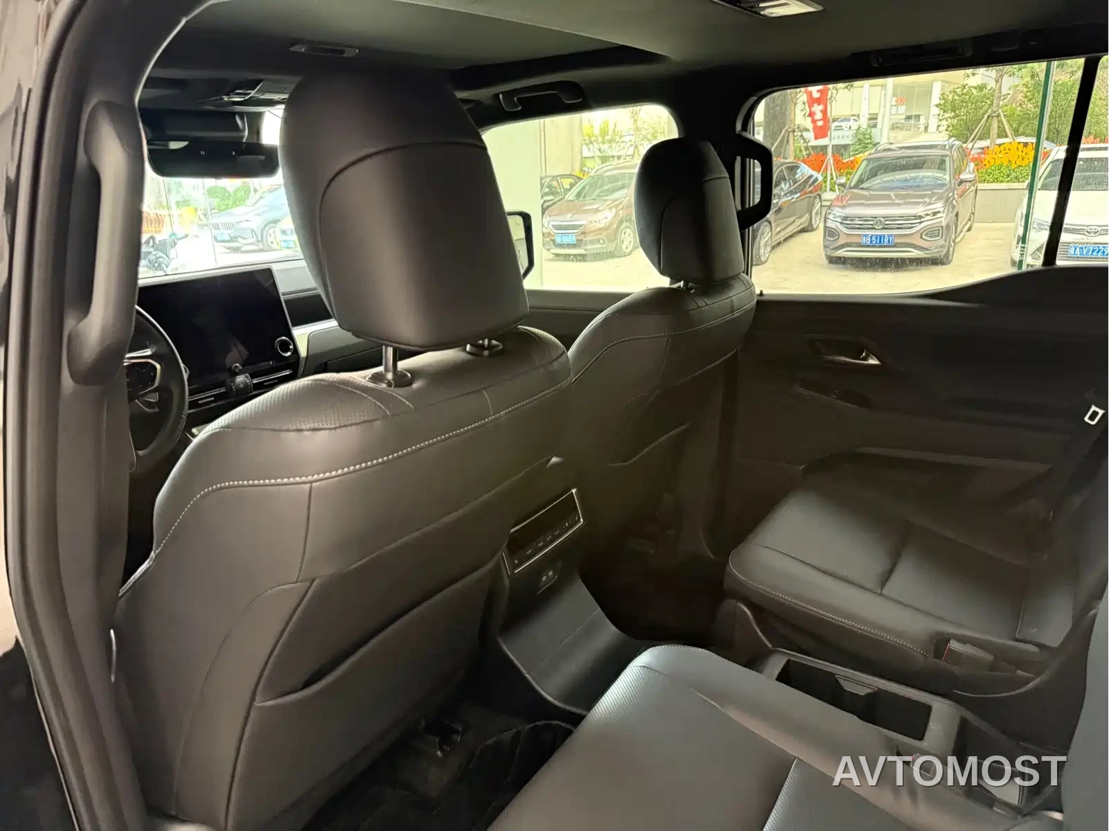 Lexus GX 2024 Pioneer Edition — фото 14