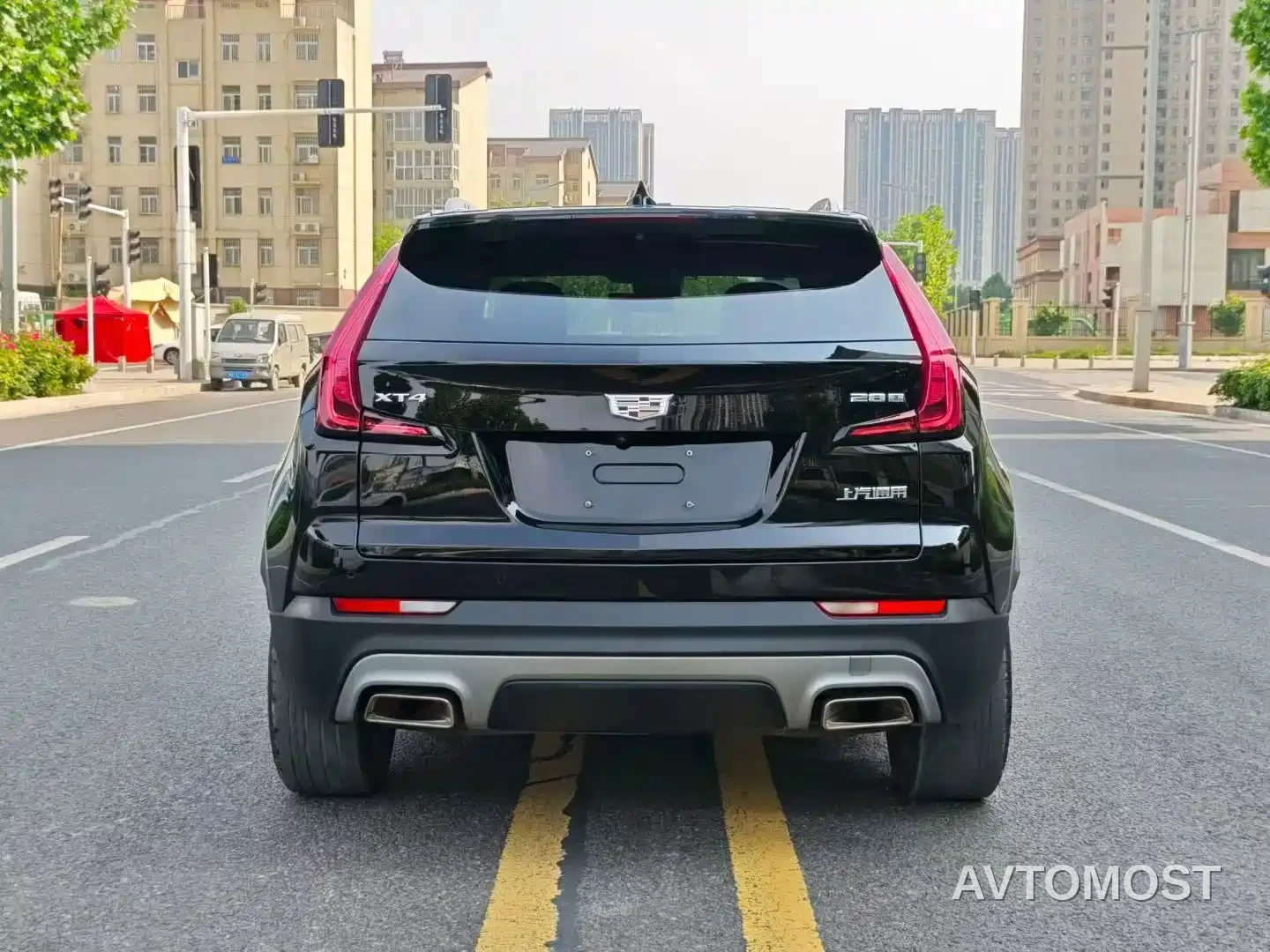 Cadillac XT4 2023 Model Year 28T Two-Wheel Drive Luxury Model — фото 8