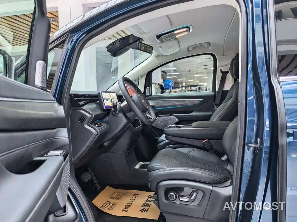 Geely Galaxy Yizhen L380 2024 100kWh 6-Seater 2WD Air — фото 11